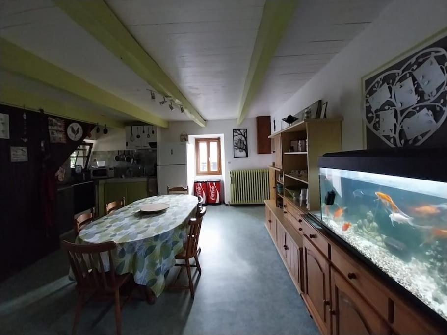 Maison En Pierres Pradinas Εξωτερικό φωτογραφία